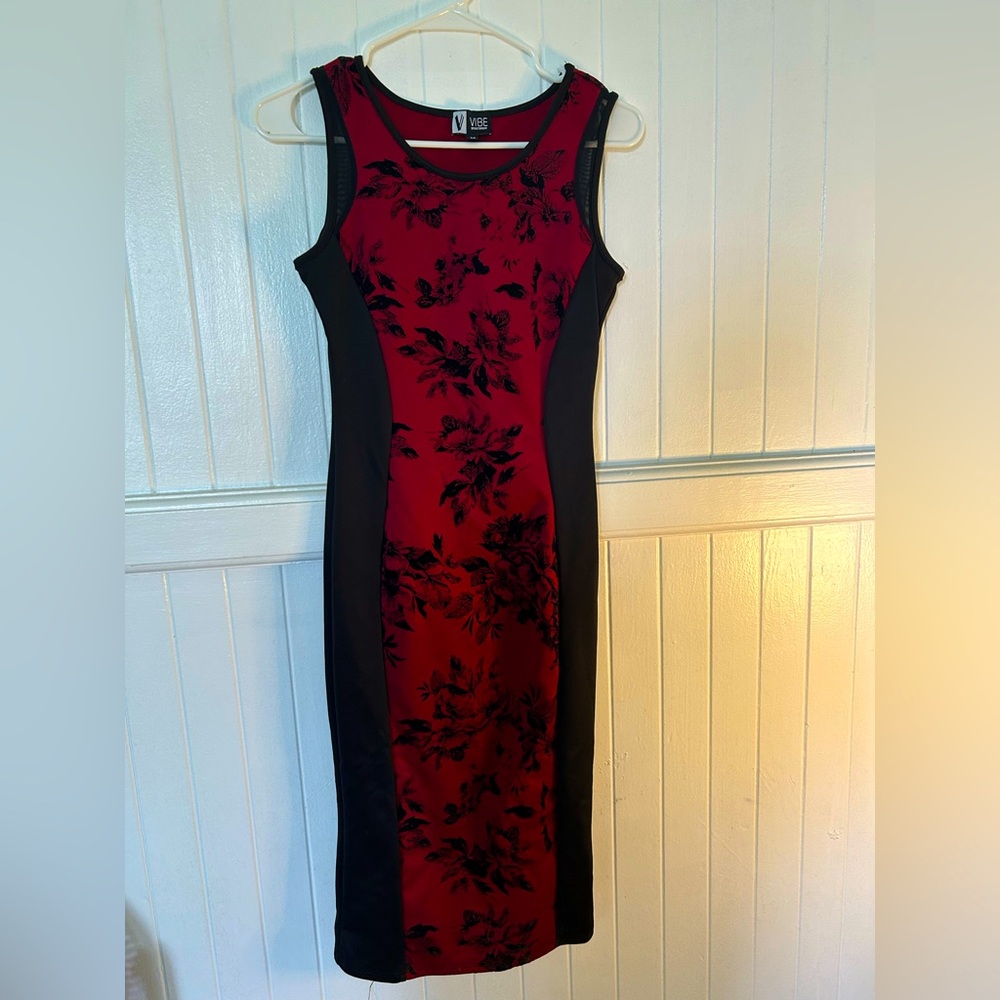 Vibe Active Wear Dark Red And Black Floral Slim Fitted Dress